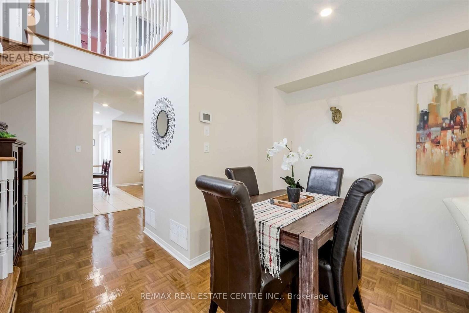 3071 Lavenham Place, Mississauga, Ontario L5M 6K3 - Photo 9 - W13139108