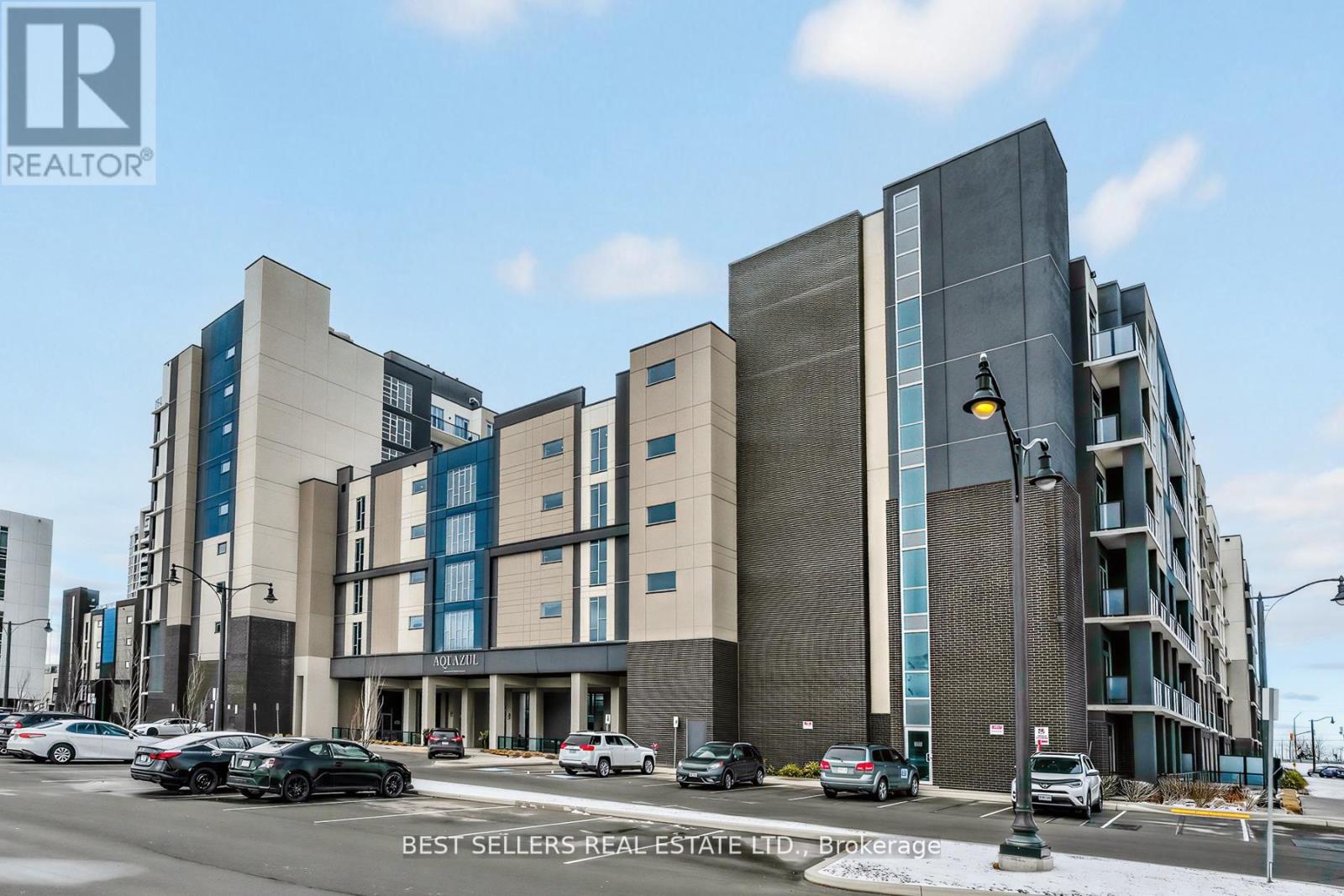 220 - 16 CONCORD PLACE, Grimsby, Ontario