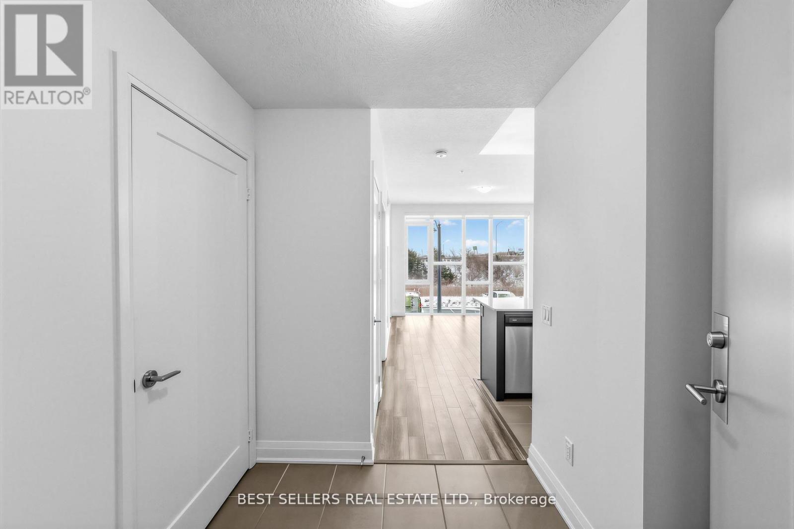 220 - 16 Concord Place, Grimsby, Ontario  L3M 0J1 - Photo 13 - X13139130