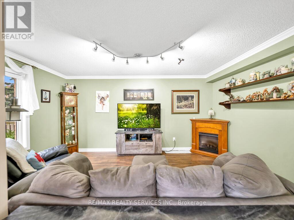 21 Filbert Way, Brampton, Ontario  L7A 3G2 - Photo 16 - W13133608