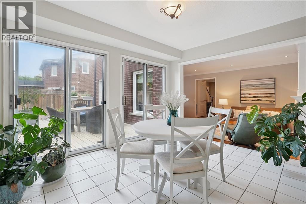 105 River Glen Boulevard, Oakville, Ontario  L6H 5Z5 - Photo 8 - 40817920
