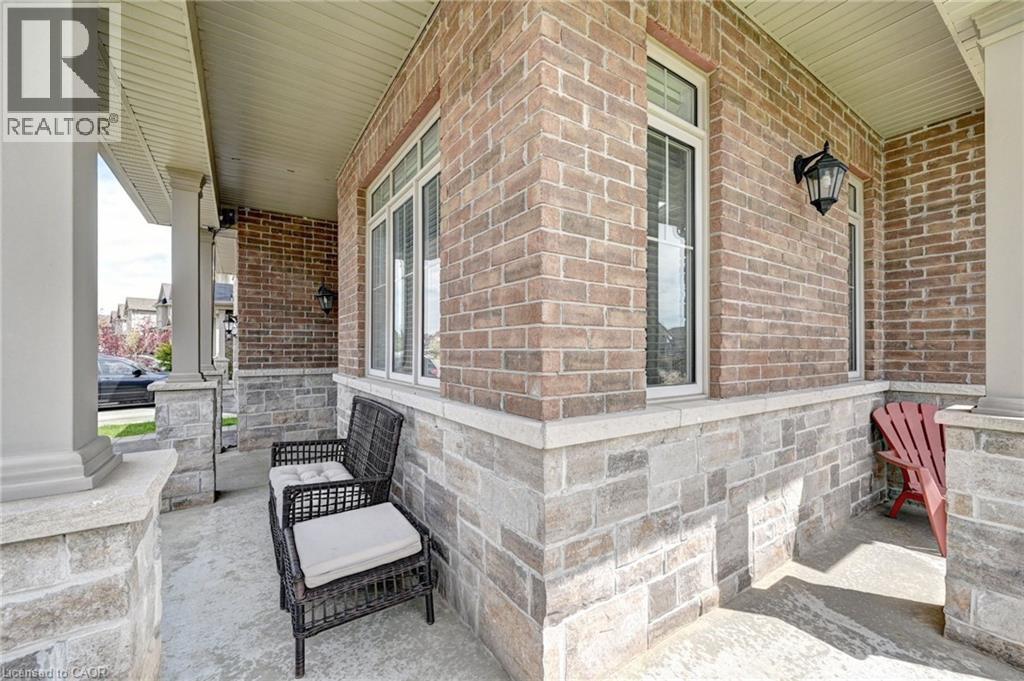 219 Falconridge Drive, Kitchener, Ontario  N2K 0B6 - Photo 6 - 40828786