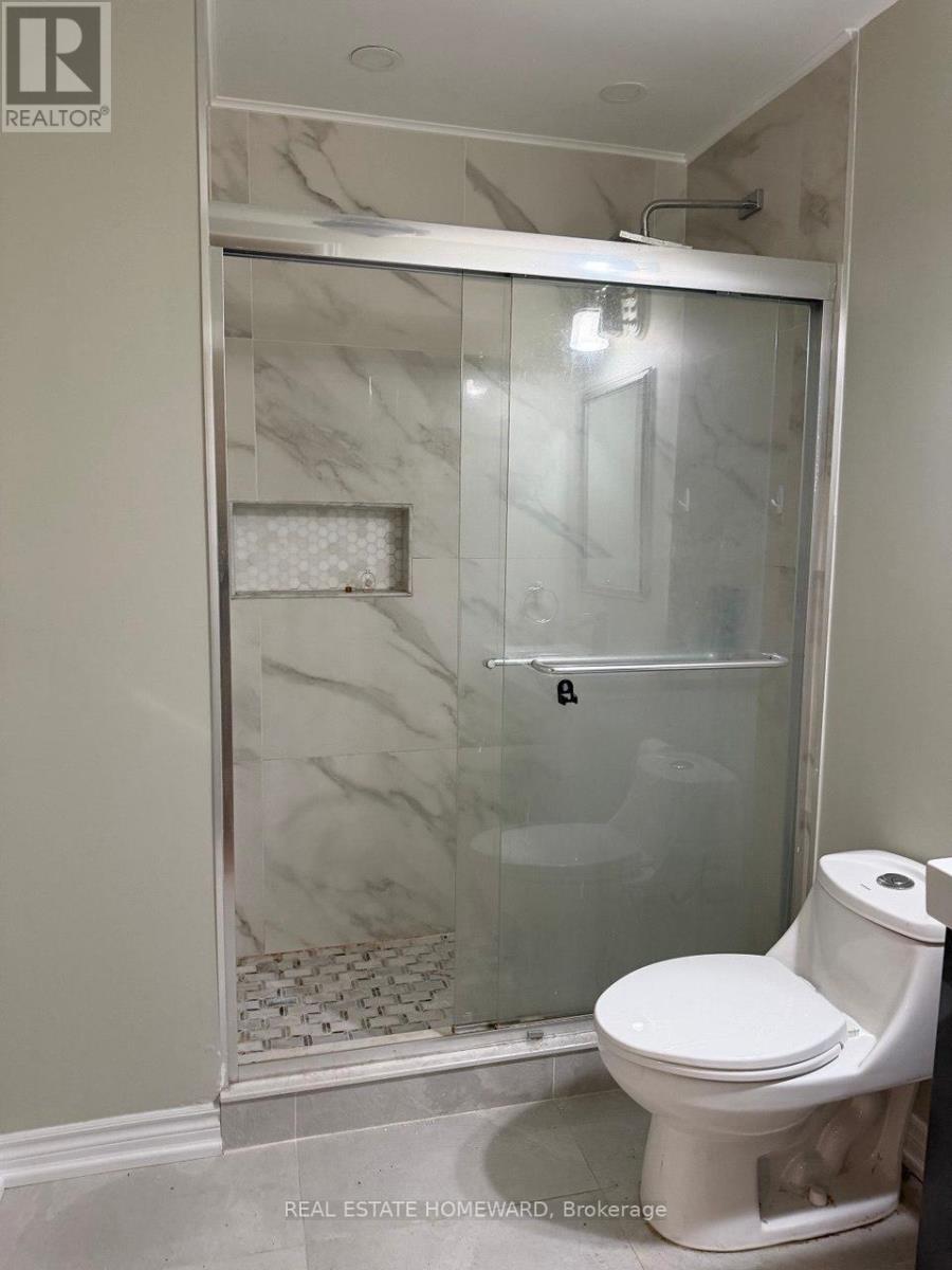 Main - 22 Whitelock Crescent, Toronto, Ontario  M2K 1V8 - Photo 14 - C13139156