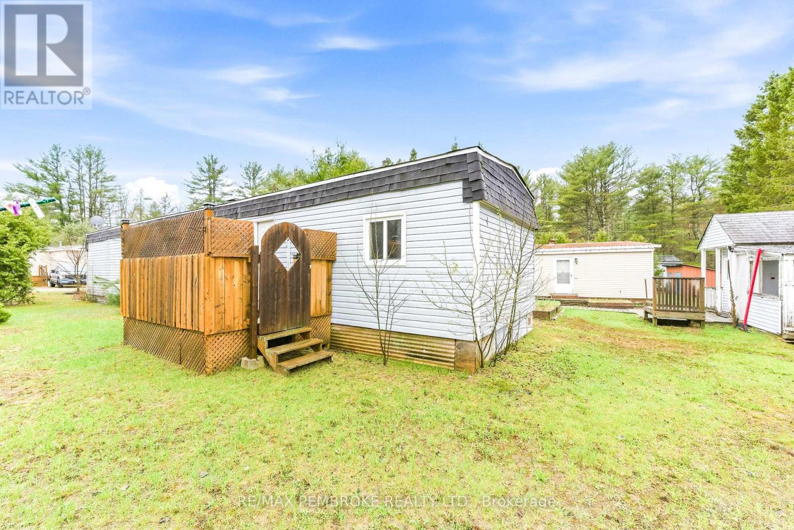13 Nature Lane, Laurentian Hills, Ontario  K0J 1J0 - Photo 11 - X13139148