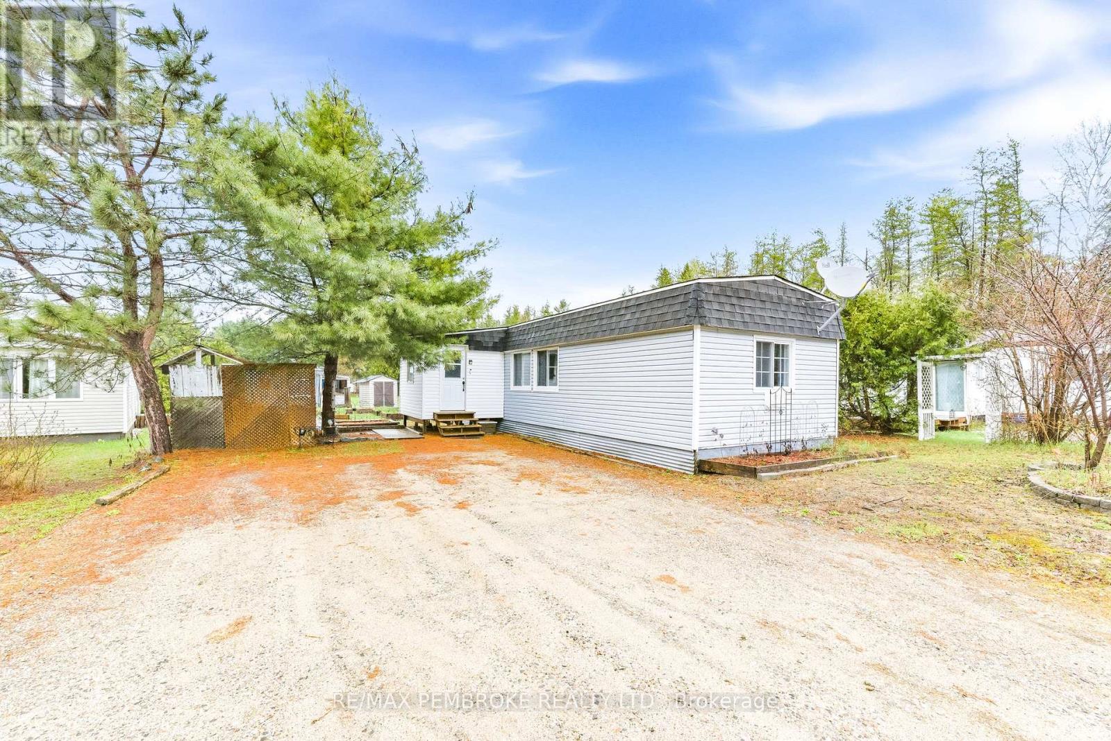13 Nature Lane, Laurentian Hills, Ontario  K0J 1J0 - Photo 16 - X13139148