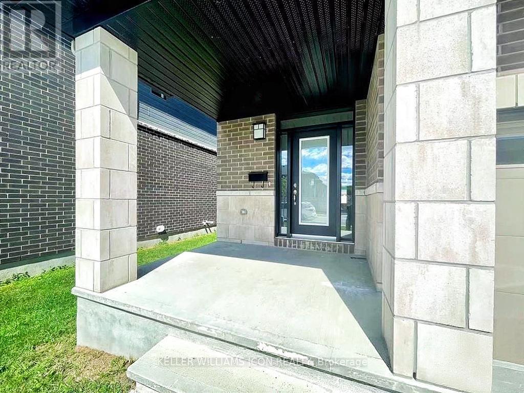 145 Avro Circle, Ottawa, Ontario  K1K 4K7 - Photo 2 - X13139194