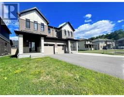 145 AVRO CIRCLE, Ottawa, Ontario