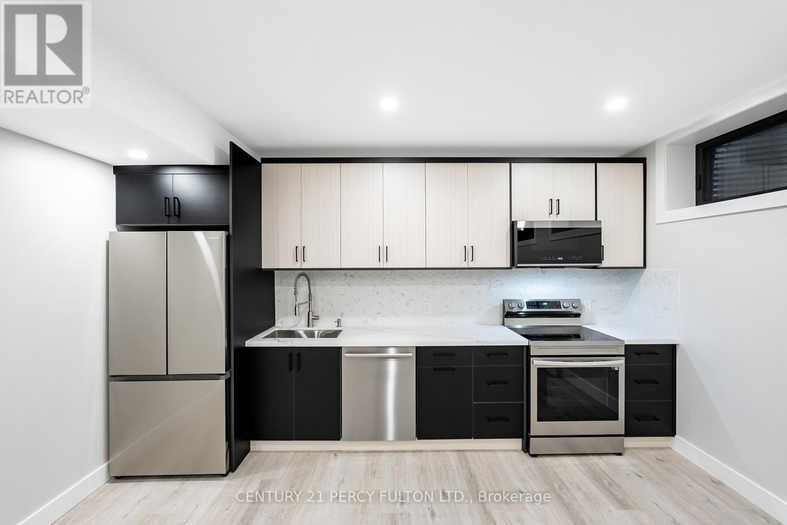 2 - 13 Mckayfield Road, Toronto, Ontario  M4J 3V5 - Photo 17 - E13131704