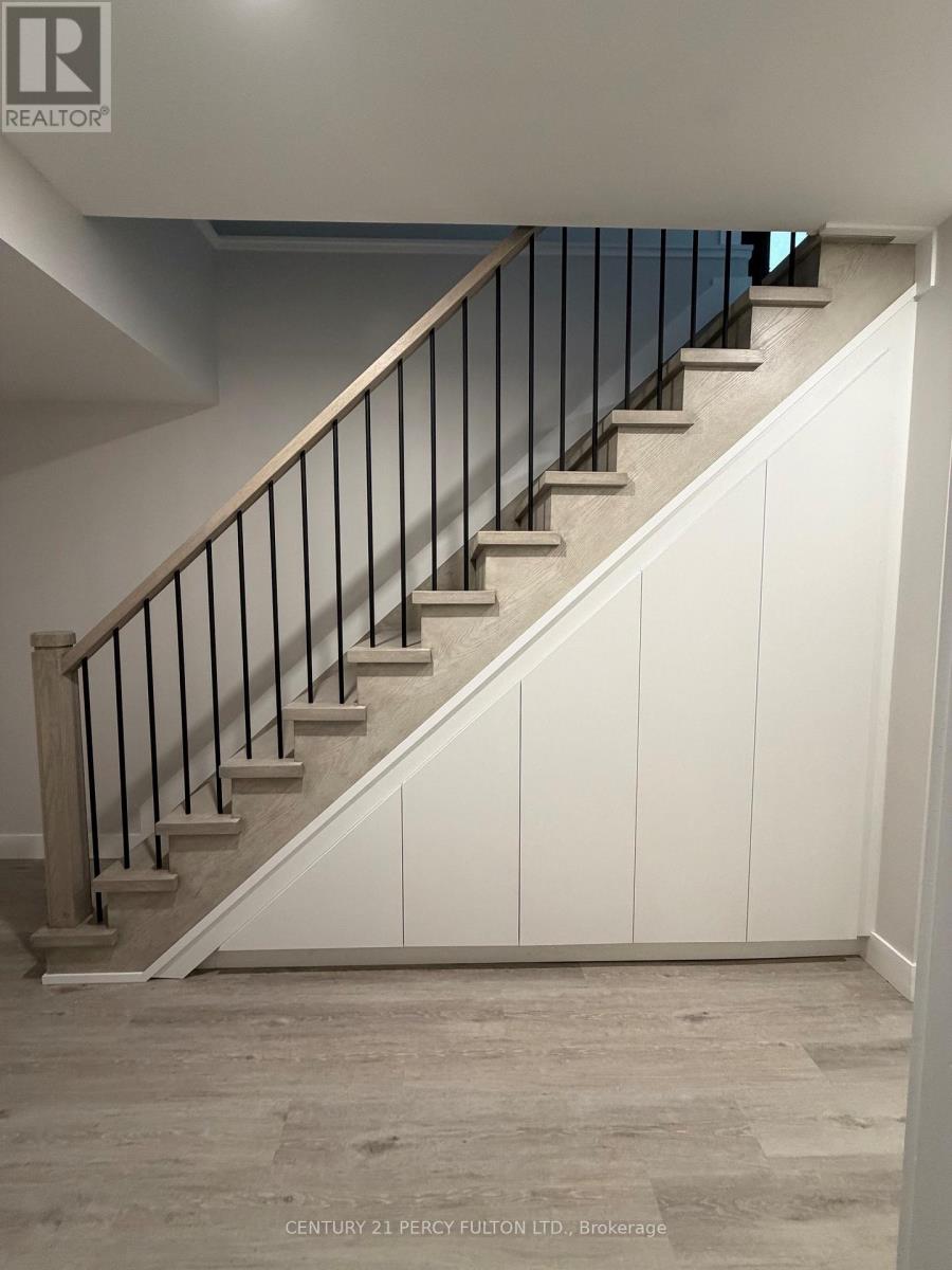 2 - 13 Mckayfield Road, Toronto, Ontario  M4J 3V5 - Photo 9 - E13131704