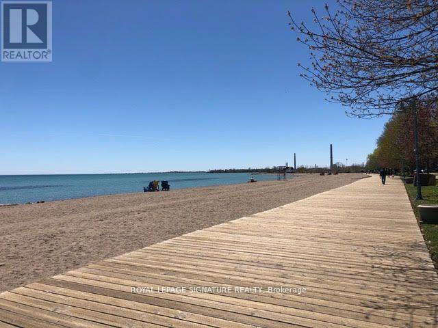 Upper - 20 Kew Beach Avenue, Toronto, Ontario  M4L 1B7 - Photo 1 - E13139134