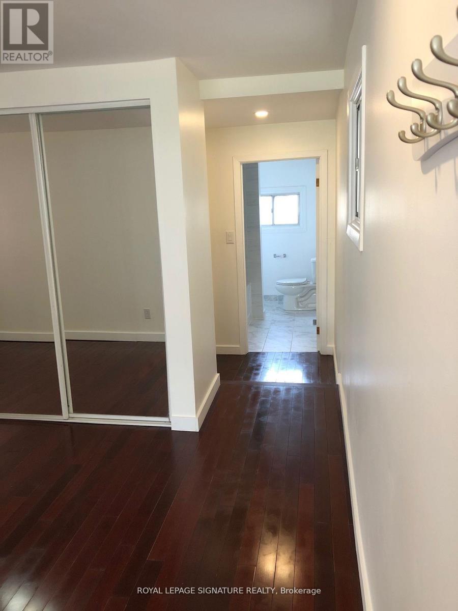 Upper - 20 Kew Beach Avenue, Toronto, Ontario  M4L 1B7 - Photo 11 - E13139134