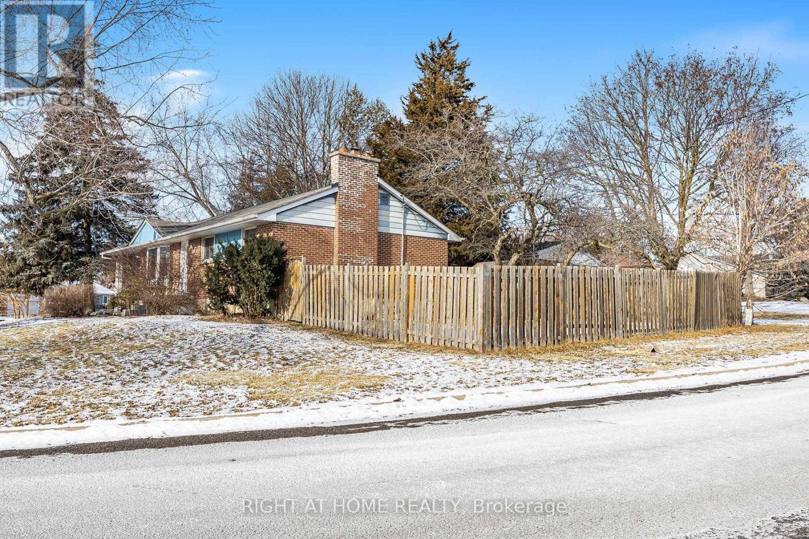 25 Hiley Avenue, Ajax, Ontario  L1S 6H3 - Photo 6 - E13139140