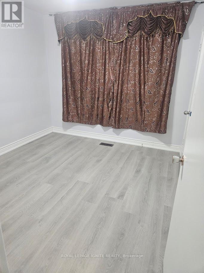 Main - 16 Cicerella Crescent, Toronto, Ontario  M1K 5B5 - Photo 2 - E13139166