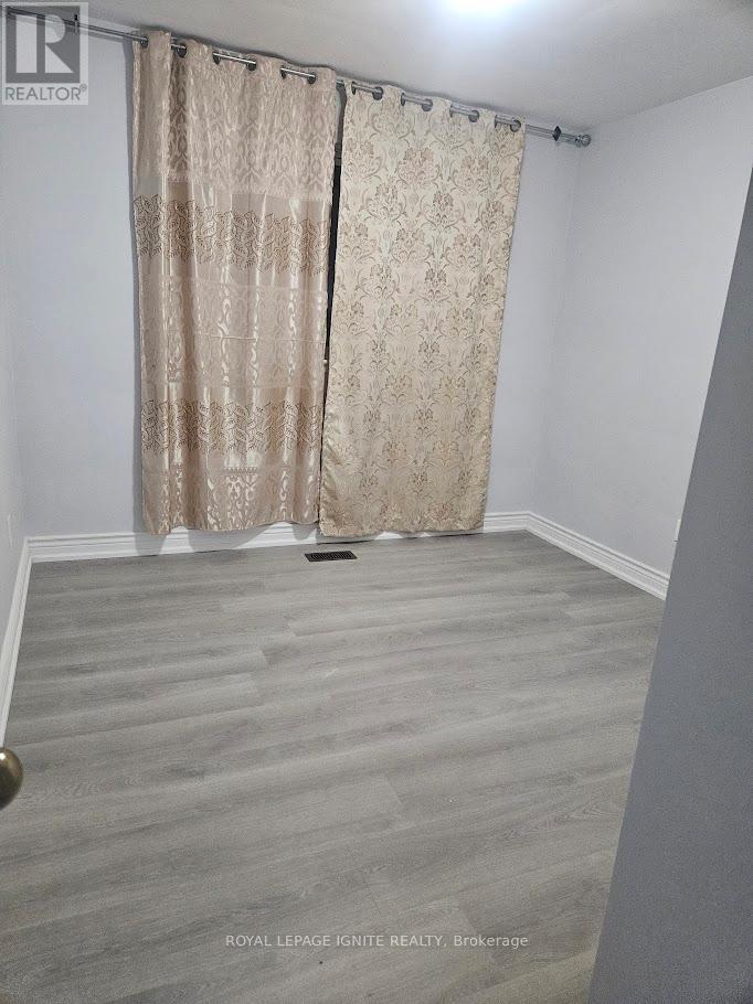 Main - 16 Cicerella Crescent, Toronto, Ontario  M1K 5B5 - Photo 4 - E13139166