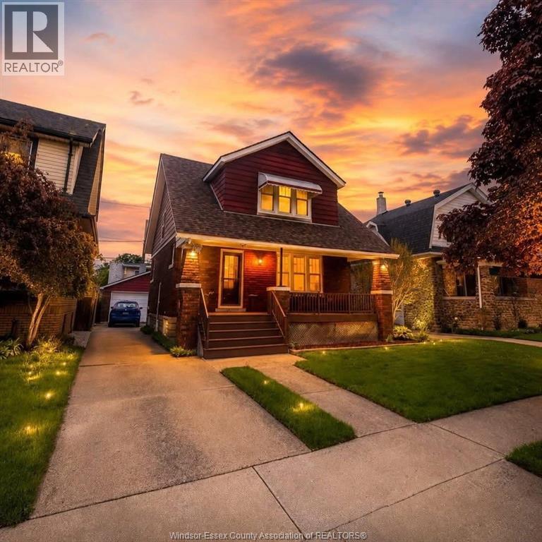 2306 LINCOLN ROAD, Windsor, Ontario