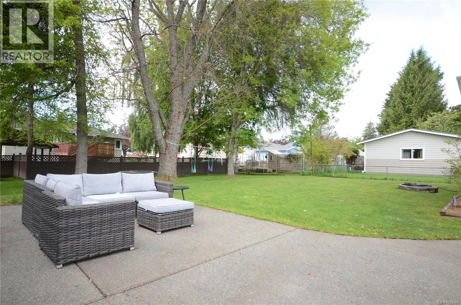 B 1143 Greenwood Ave, Esquimalt, British Columbia  V9A 5K7 - Photo 6 - 1036943