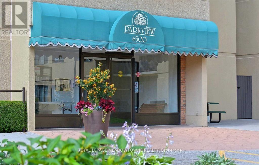 1002 - 6500 Montevideo Road W, Mississauga (Meadowvale), Ontario  L5N 3T6 - Photo 2 - W13139160