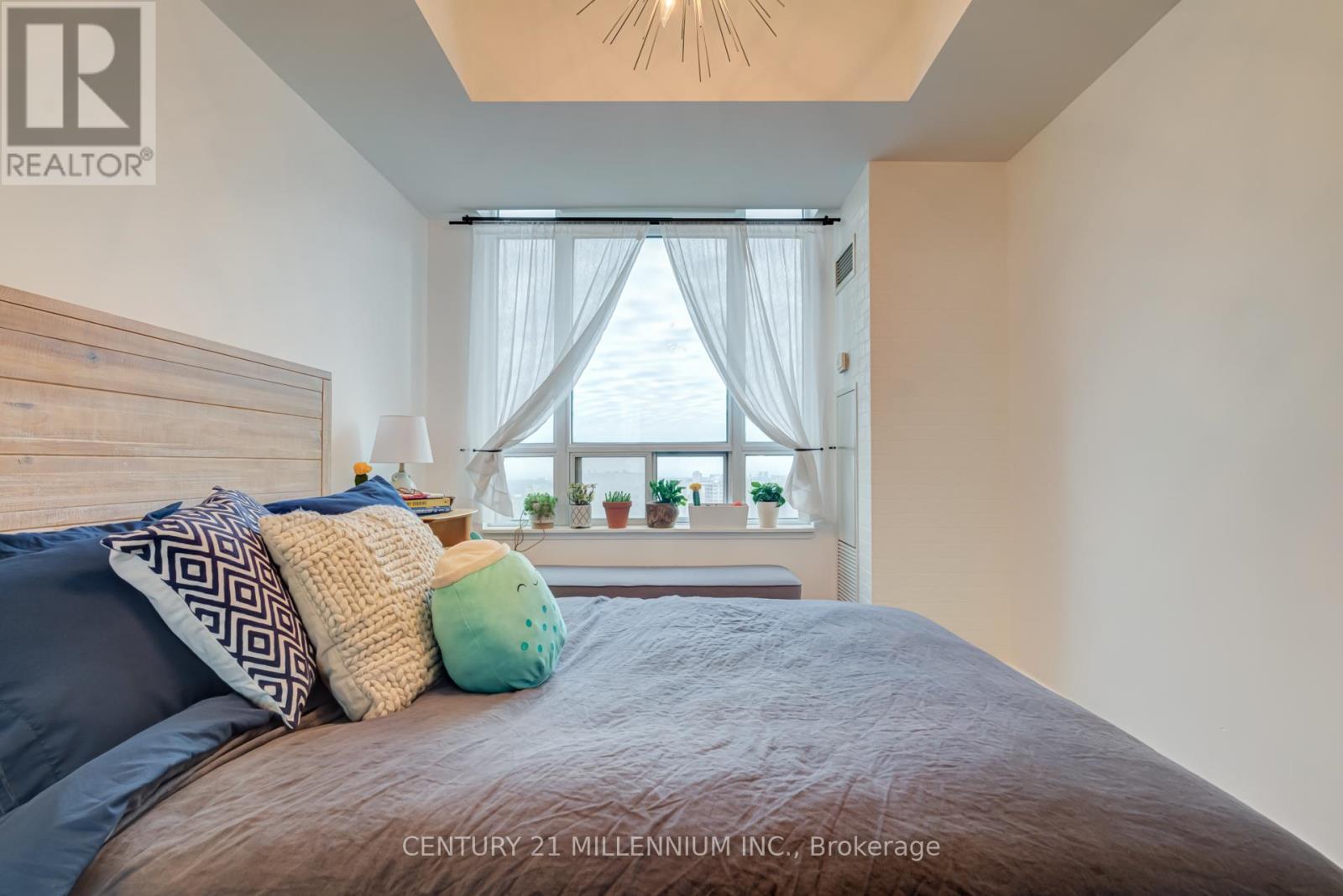 2404 - 80 Absolute Avenue, Mississauga, Ontario  L4Z 0A5 - Photo 14 - W13139162