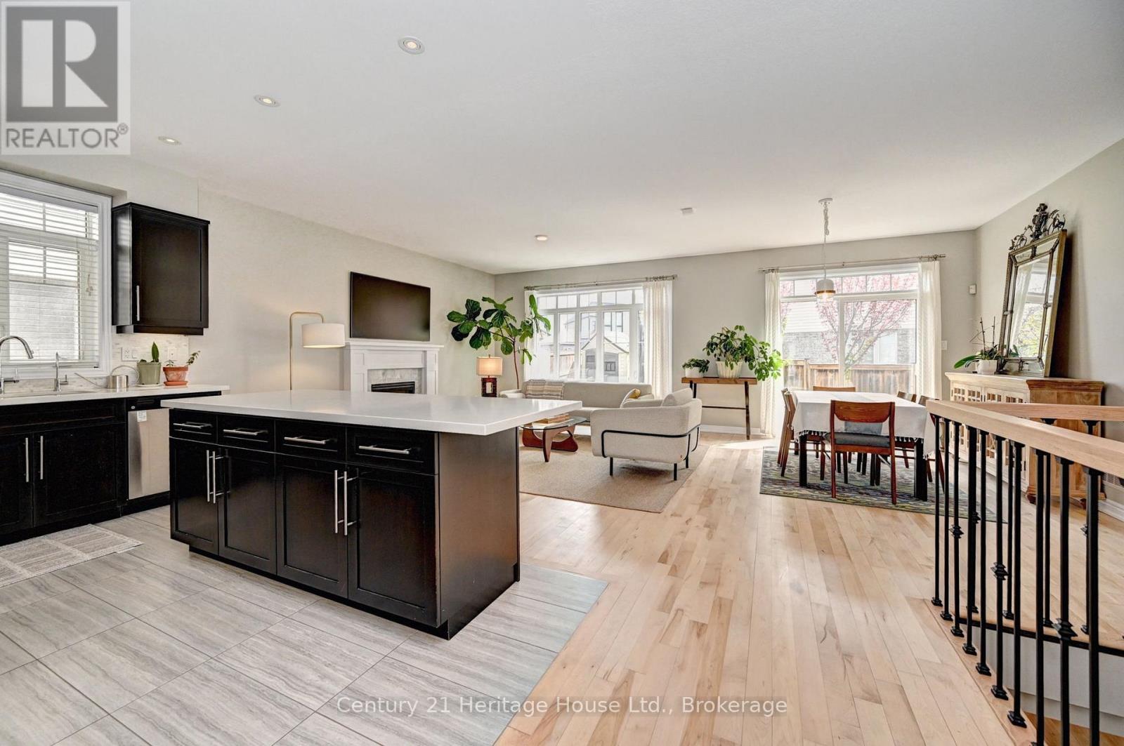 219 Falconridge Drive, Kitchener, Ontario  N2K 0B6 - Photo 16 - X13108406