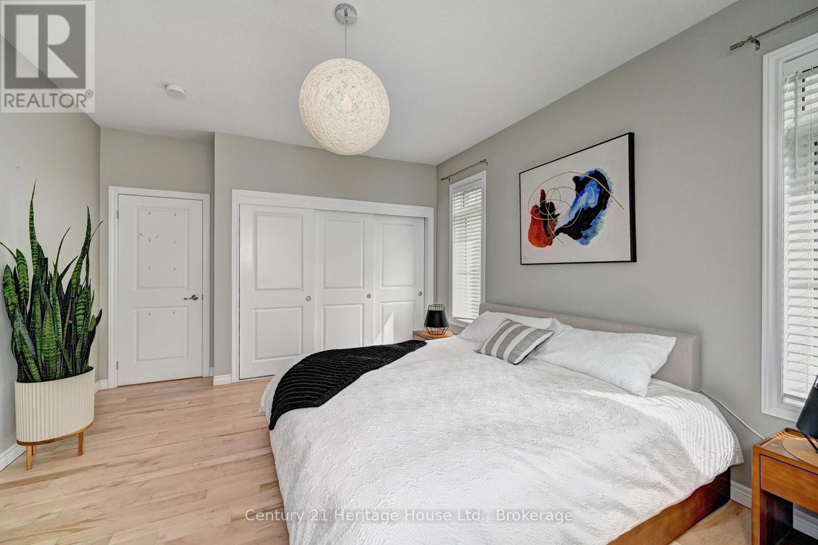 219 Falconridge Drive, Kitchener, Ontario  N2K 0B6 - Photo 22 - X13108406