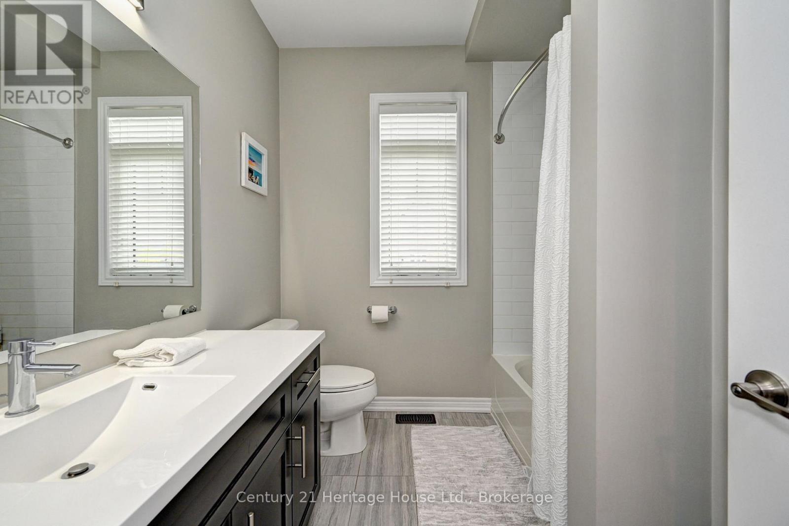 219 Falconridge Drive, Kitchener, Ontario  N2K 0B6 - Photo 31 - X13108406