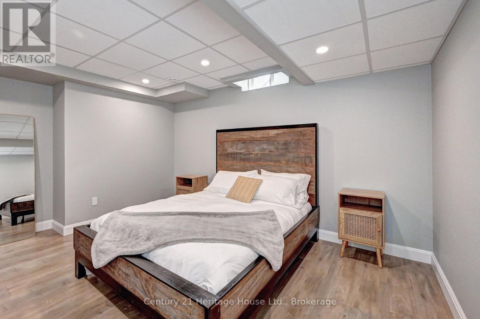 219 Falconridge Drive, Kitchener, Ontario  N2K 0B6 - Photo 38 - X13108406