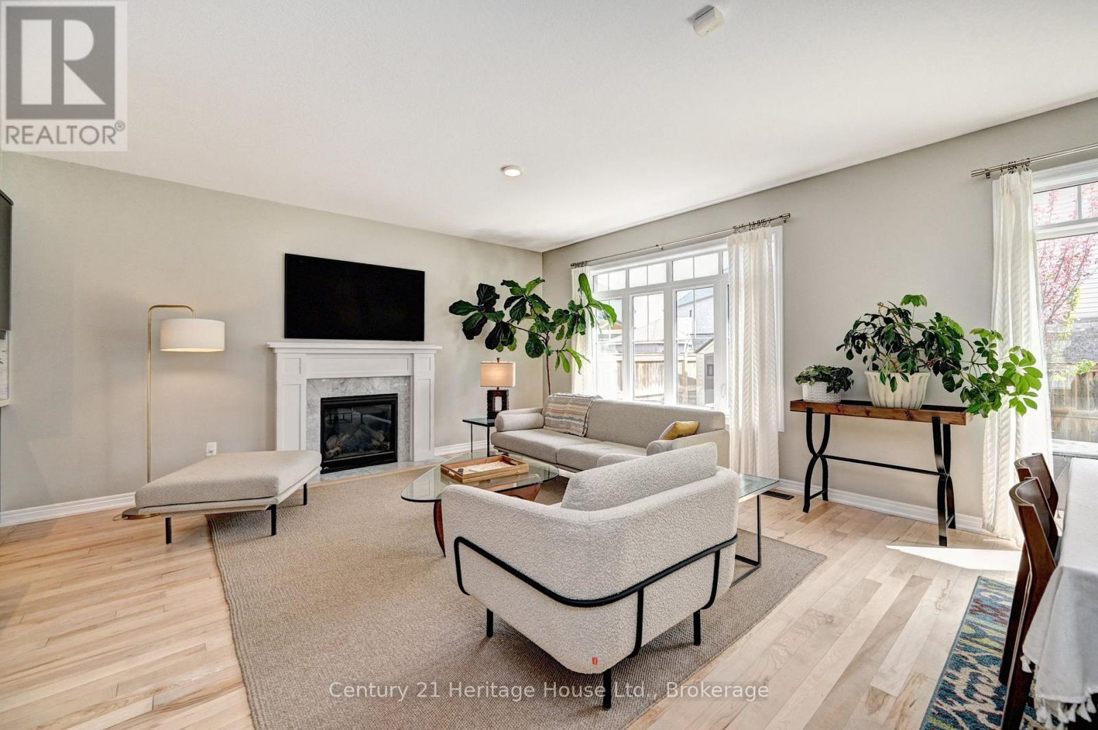219 Falconridge Drive, Kitchener, Ontario  N2K 0B6 - Photo 9 - X13108406