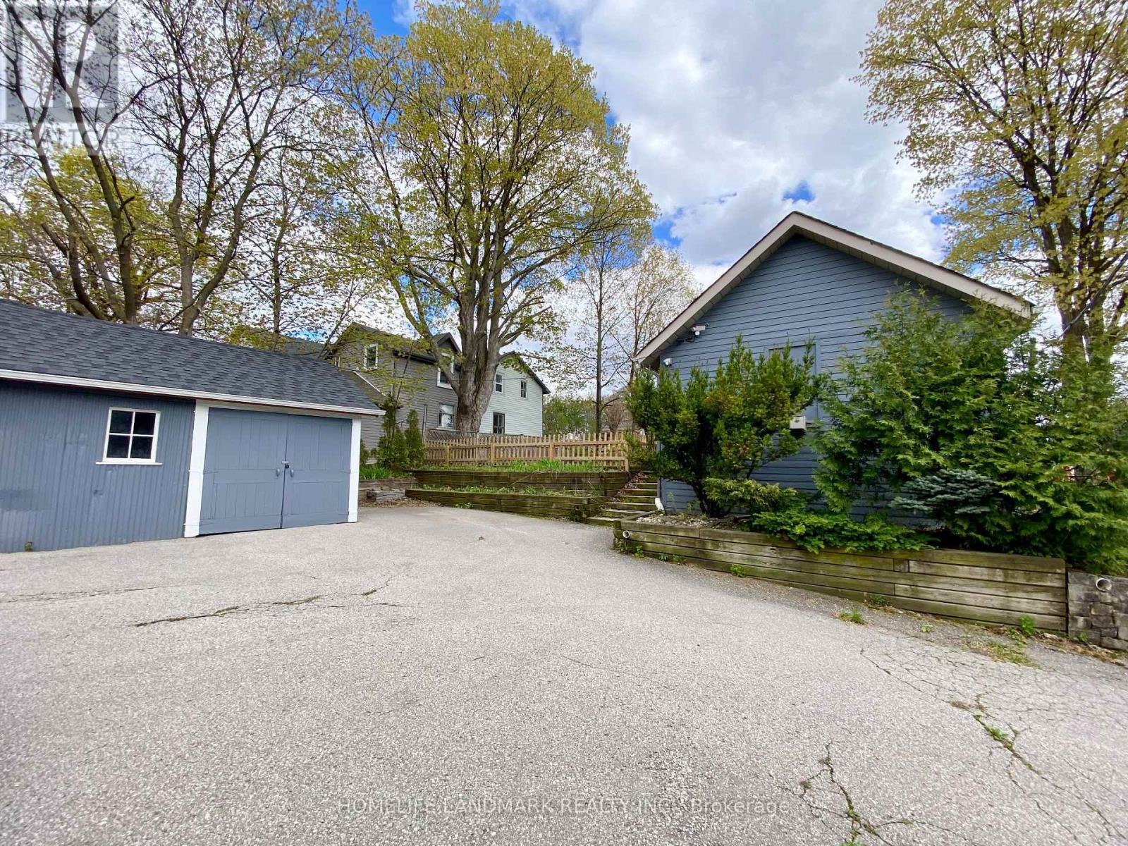 #2 (Back) - 41 Arnold Crescent, Richmond Hill, Ontario  L4C 3R6 - Photo 17 - N13137202
