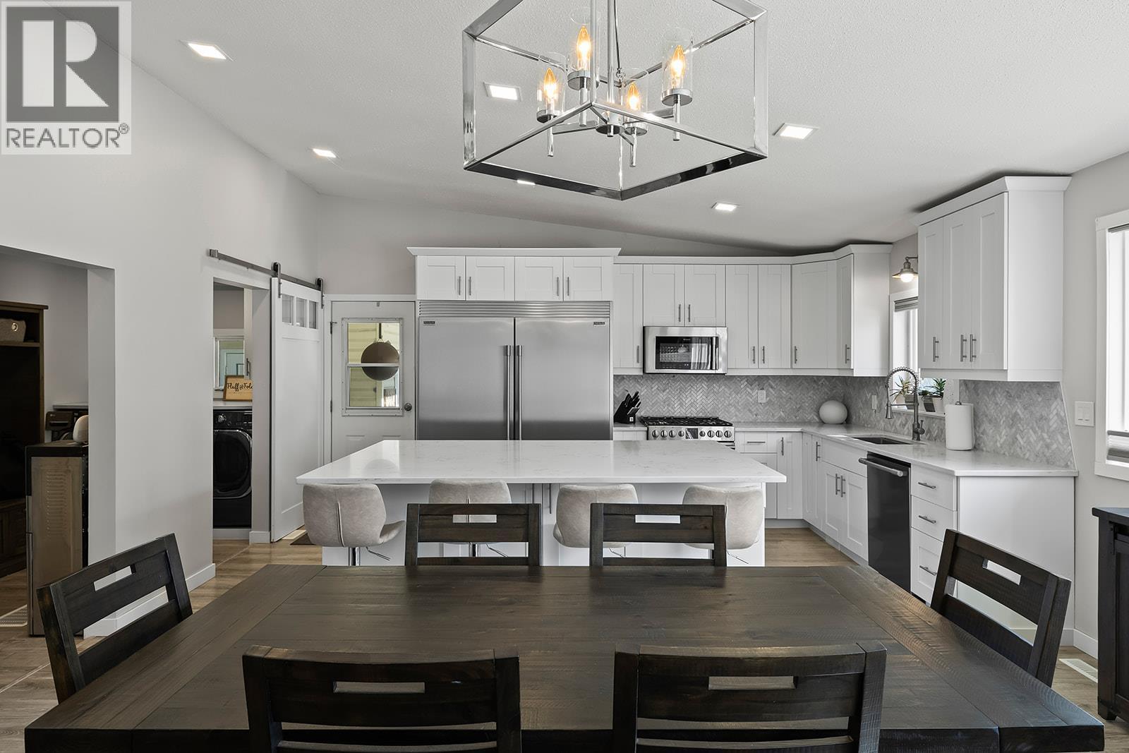 2239 Mayer Road, Kelowna, British Columbia  V1W 2G2 - Photo 18 - 10387807