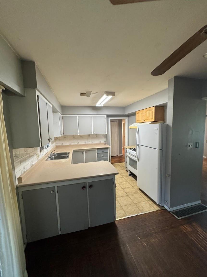 14271 88 Avenue, Surrey, British Columbia  V3W 3L8 - Photo 10 - R3103607