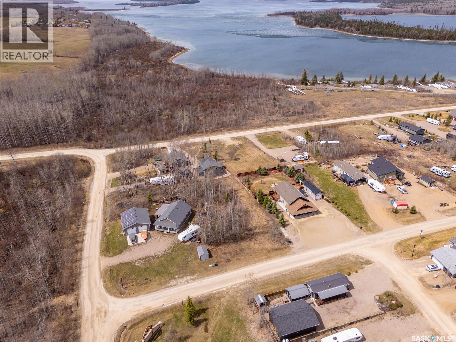 520 Diamond Willow Drive, Goodsoil, Saskatchewan  S0M 1A0 - Photo 4 - SK034748