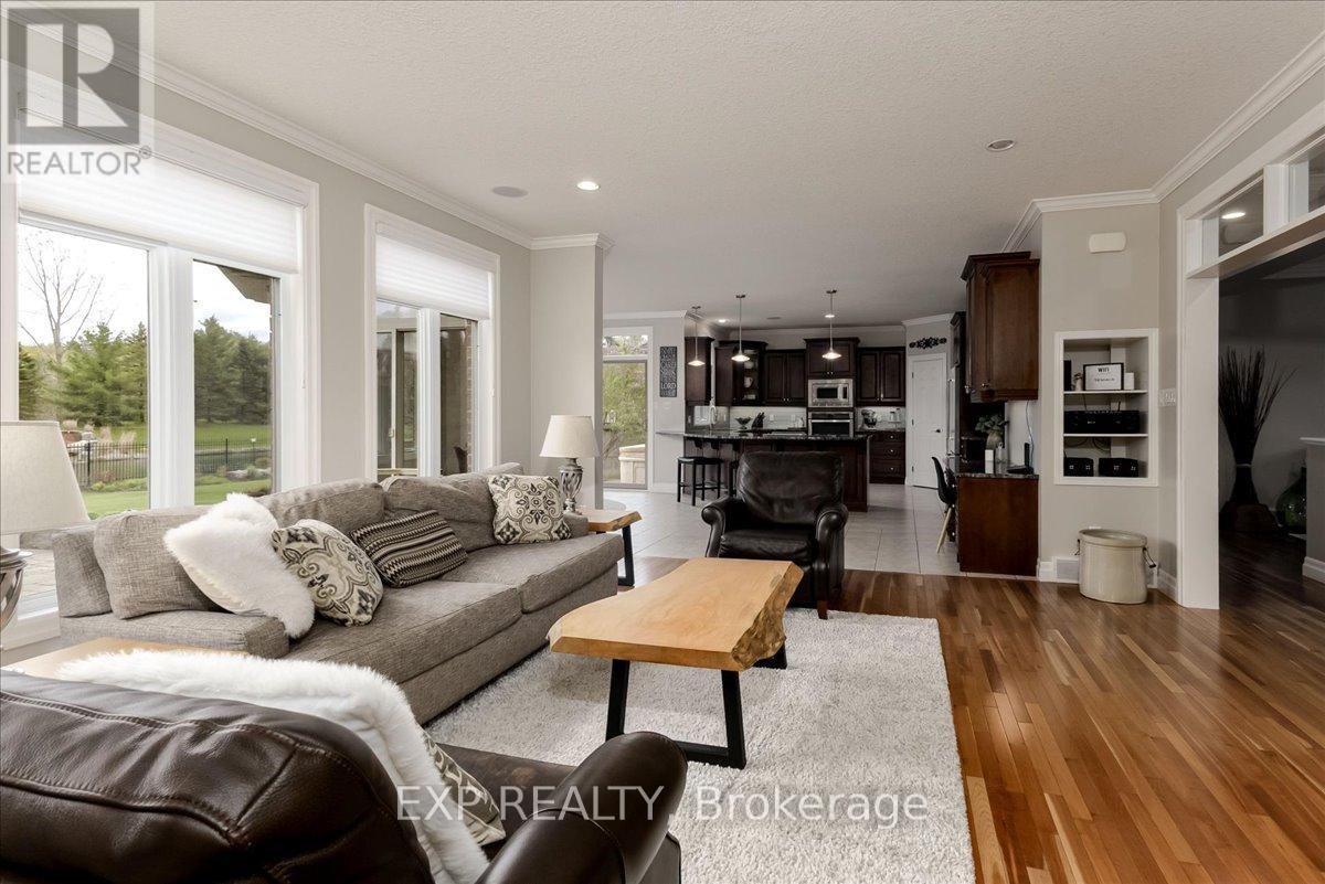 80 Foxhollow Drive, Thames Centre, Ontario  N0L 1G3 - Photo 6 - X13139220