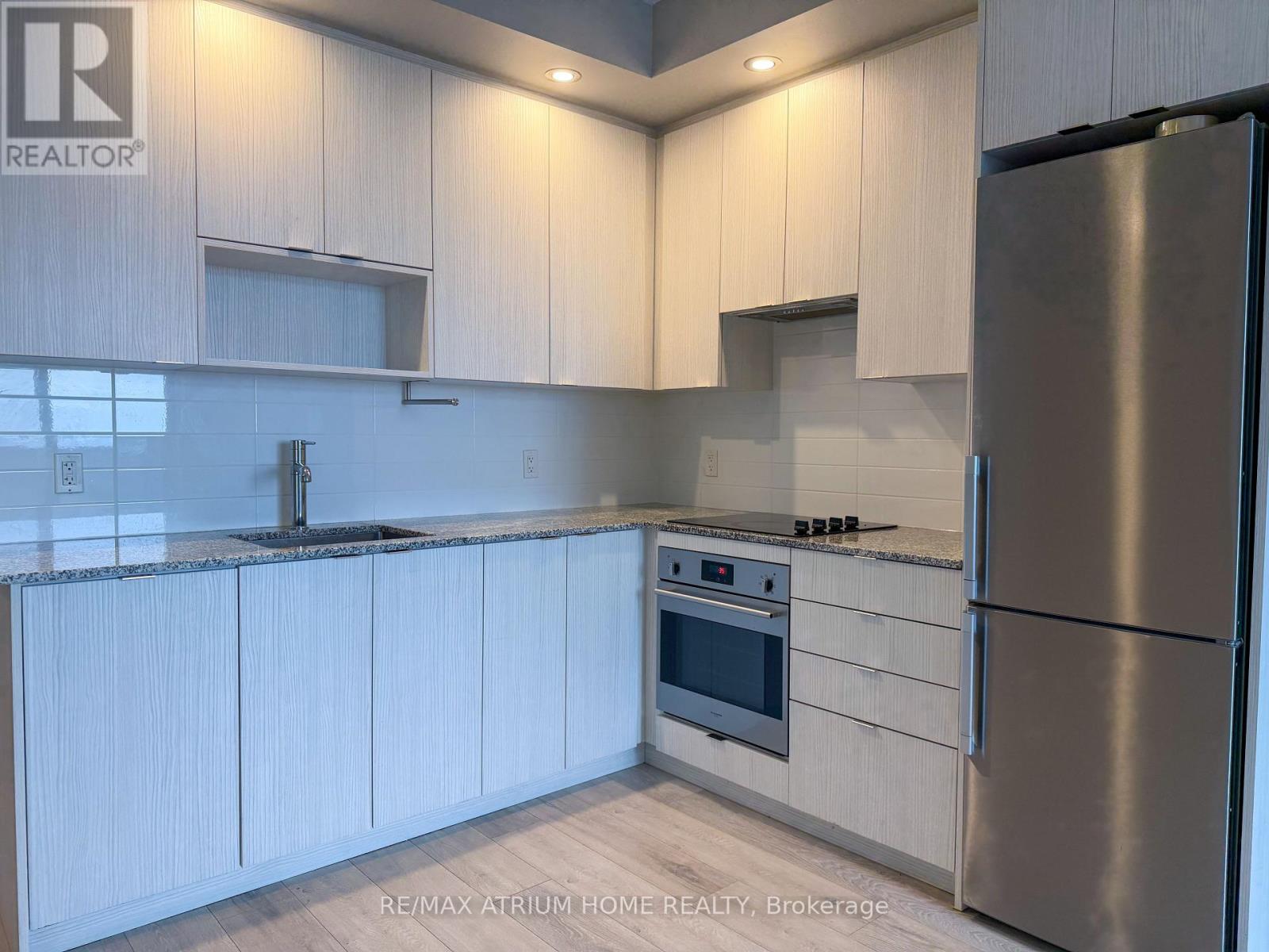 2705 - 225 Village Green Square, Toronto, Ontario  M1S 0N4 - Photo 4 - E13139208