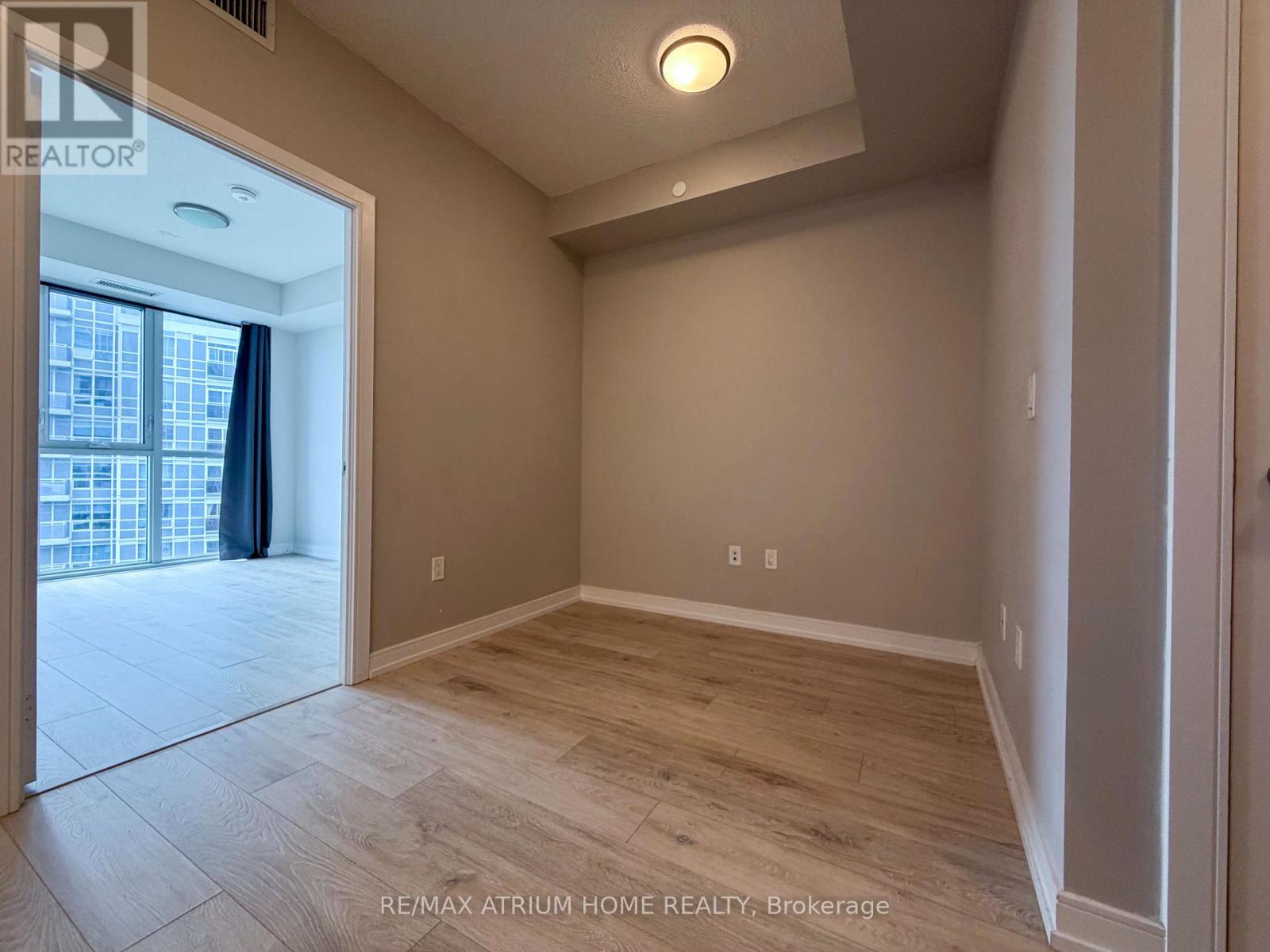 2705 - 225 Village Green Square, Toronto, Ontario  M1S 0N4 - Photo 8 - E13139208