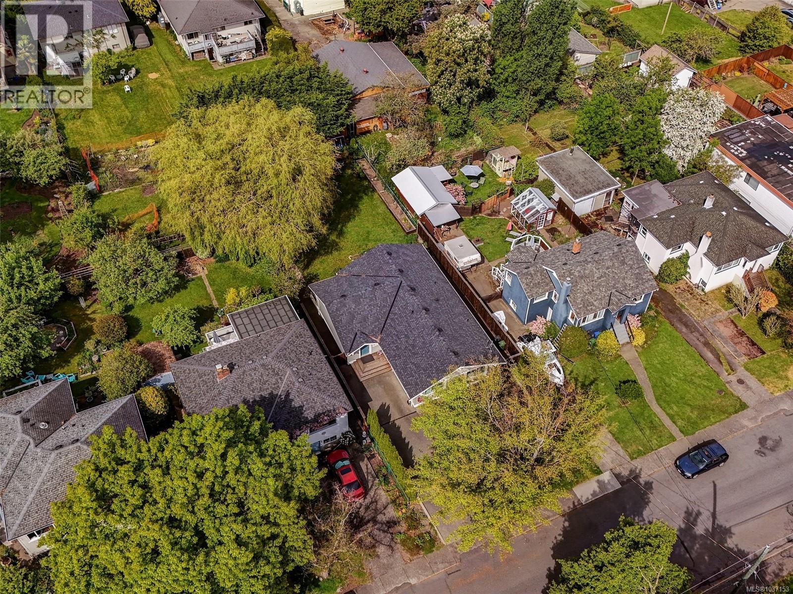 3130 Somerset St, Victoria, British Columbia  V8X 1C7 - Photo 28 - 1037153