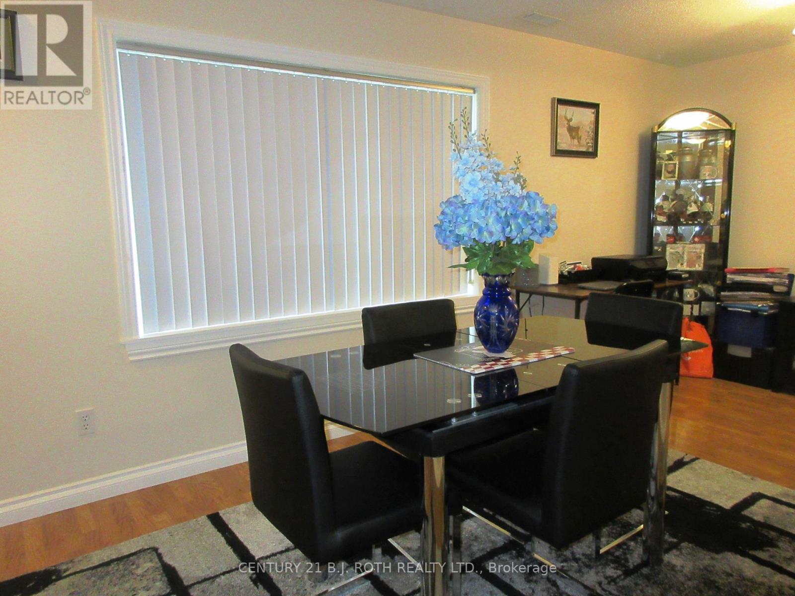 31 River Drive, Essa, Ontario  L3W 0G8 - Photo 11 - N13139224