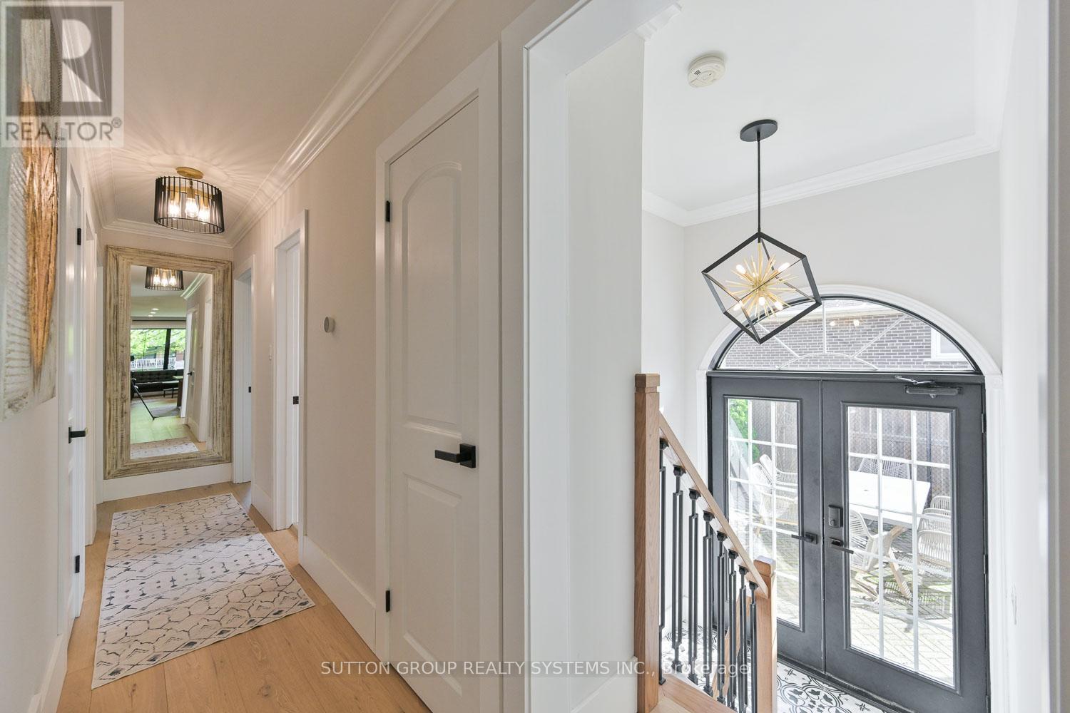105 Crendon Drive, Toronto, Ontario  M9C 3H7 - Photo 17 - W13139210
