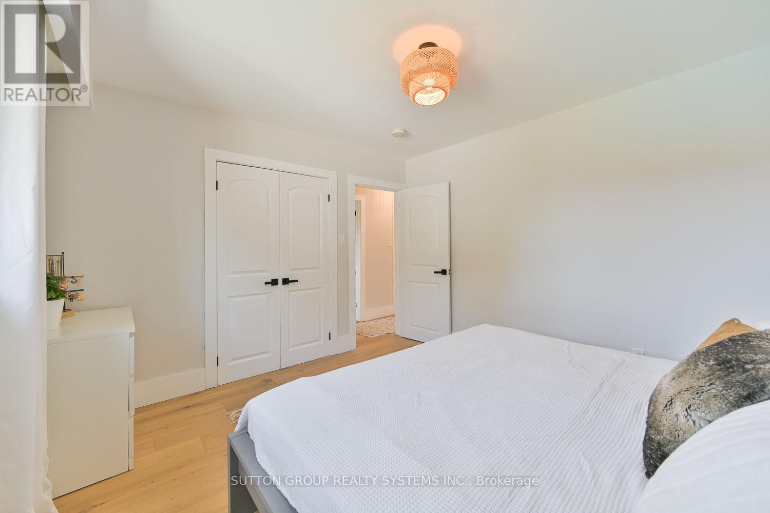 105 Crendon Drive, Toronto, Ontario  M9C 3H7 - Photo 19 - W13139210