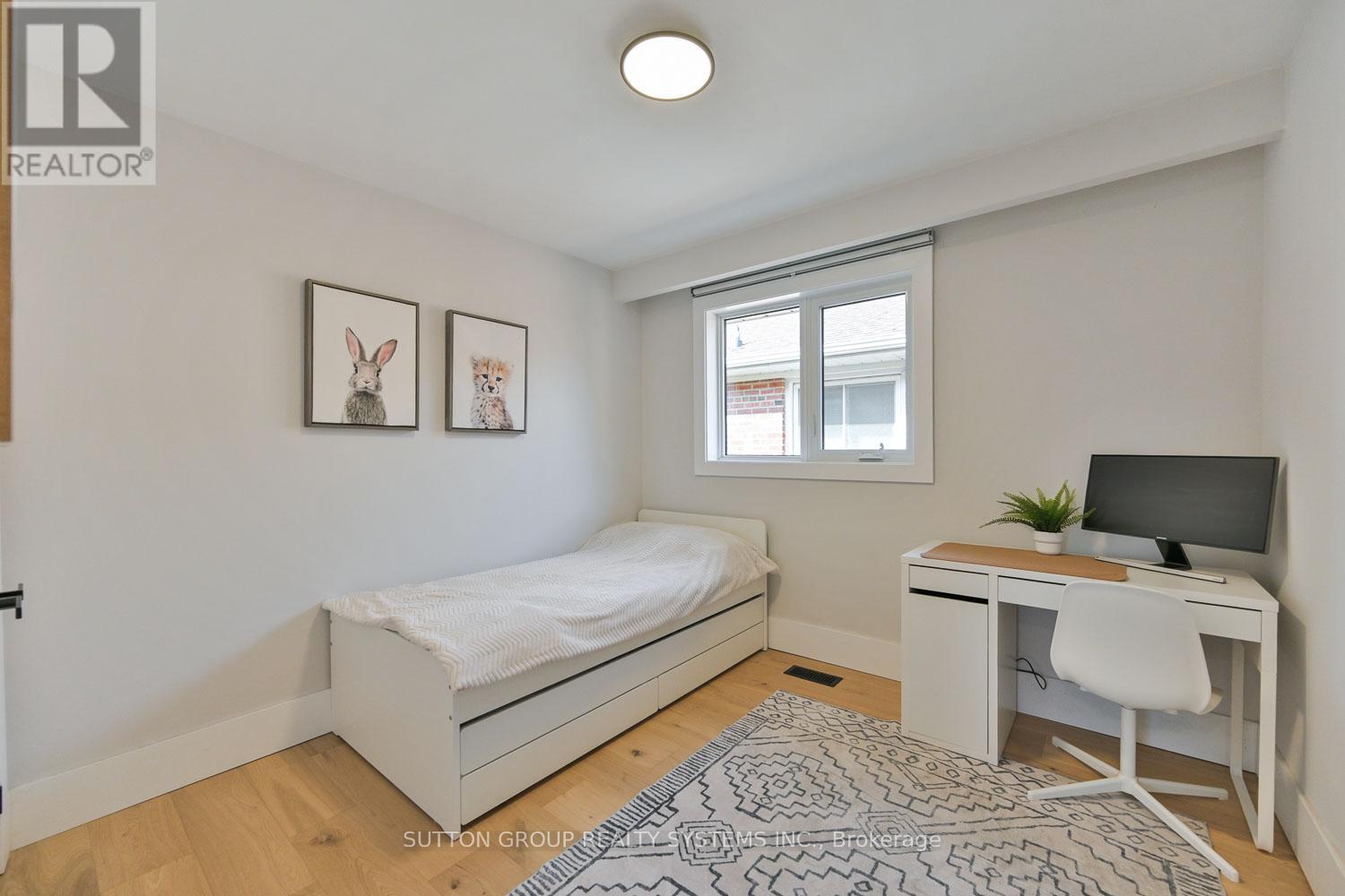 105 Crendon Drive, Toronto, Ontario  M9C 3H7 - Photo 21 - W13139210