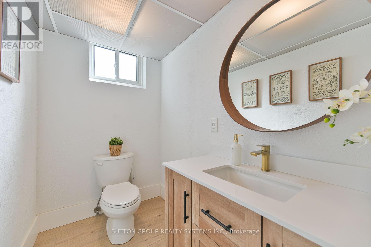 105 Crendon Drive, Toronto, Ontario  M9C 3H7 - Photo 35 - W13139210