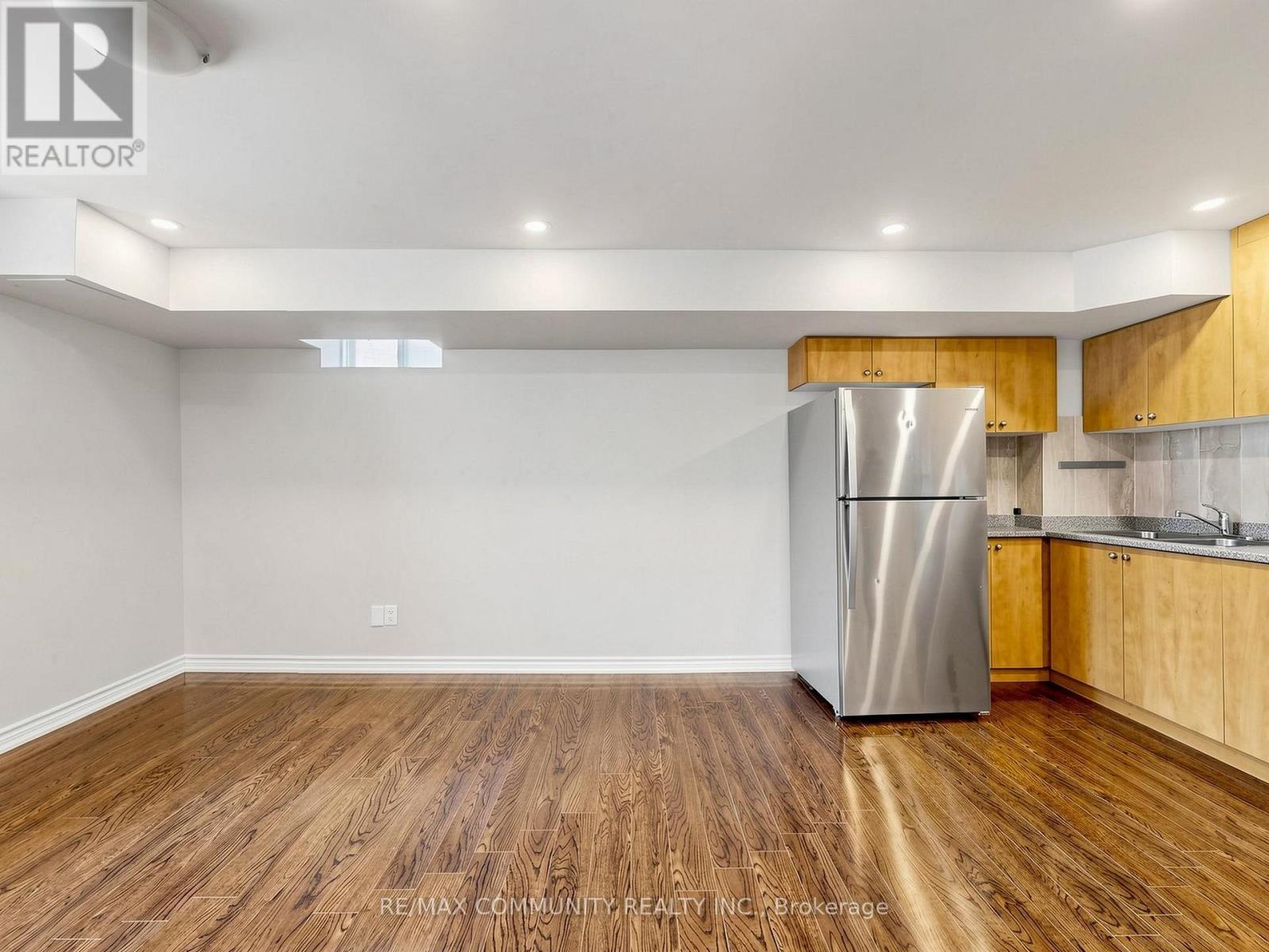 Basement - 5 Mugford Crescent, Brampton, Ontario  L6Y 6A7 - Photo 10 - W13139218