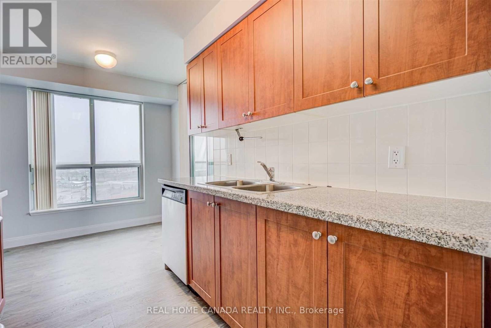 803 - 4889 Kimbermount Avenue, Mississauga, Ontario  L5M 7R9 - Photo 12 - W13139222