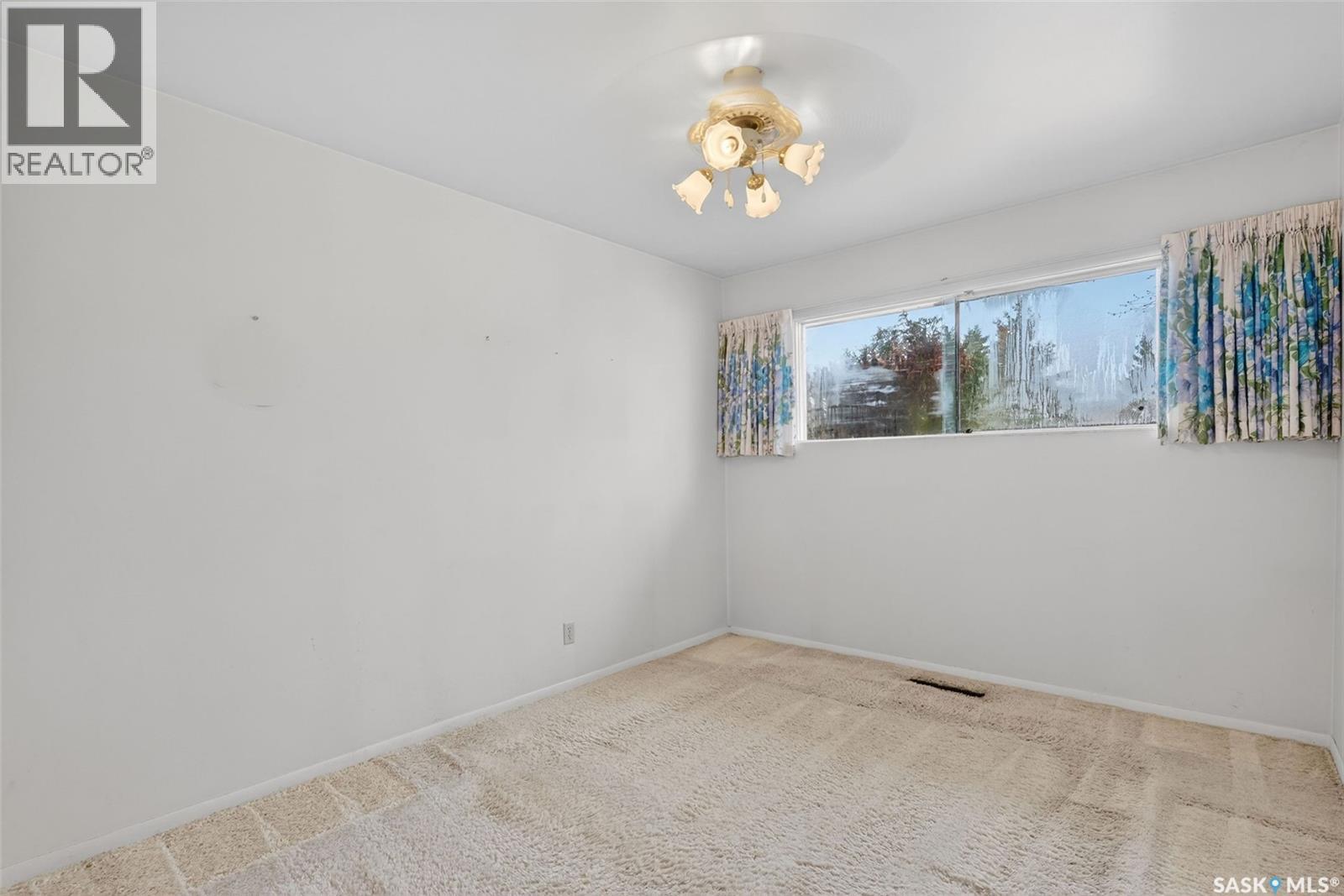 334 25th Street W, Prince Albert, Saskatchewan  S6V 5P6 - Photo 19 - SK036234