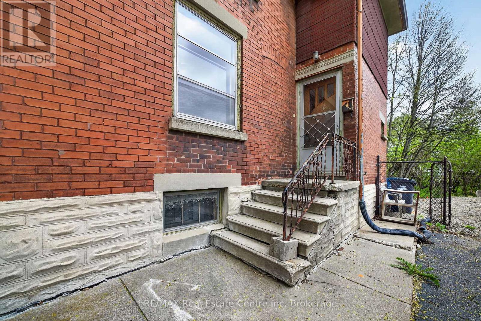 123 Elizabeth Street, Guelph, Ontario  N1E 2X4 - Photo 35 - X13135034