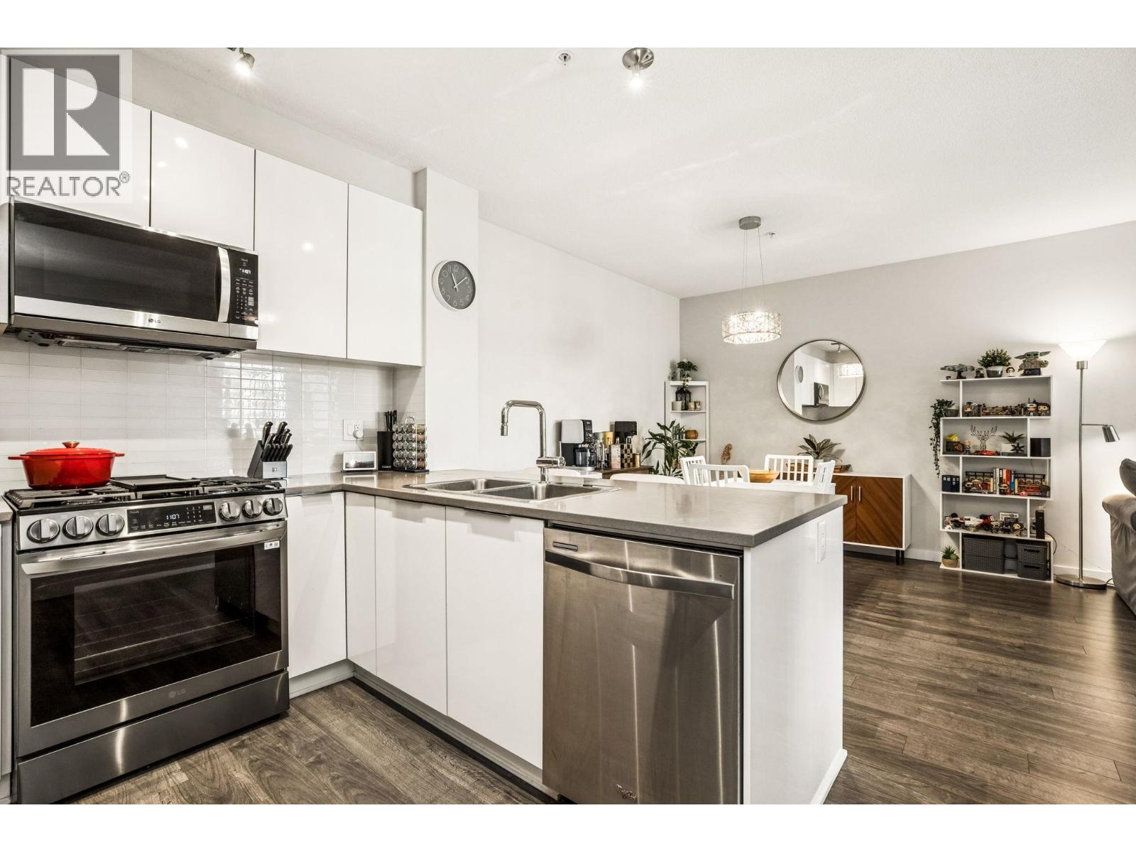 412 1152 Windsor Mews, Coquitlam, British Columbia  V3B 0N1 - Photo 17 - R3111934