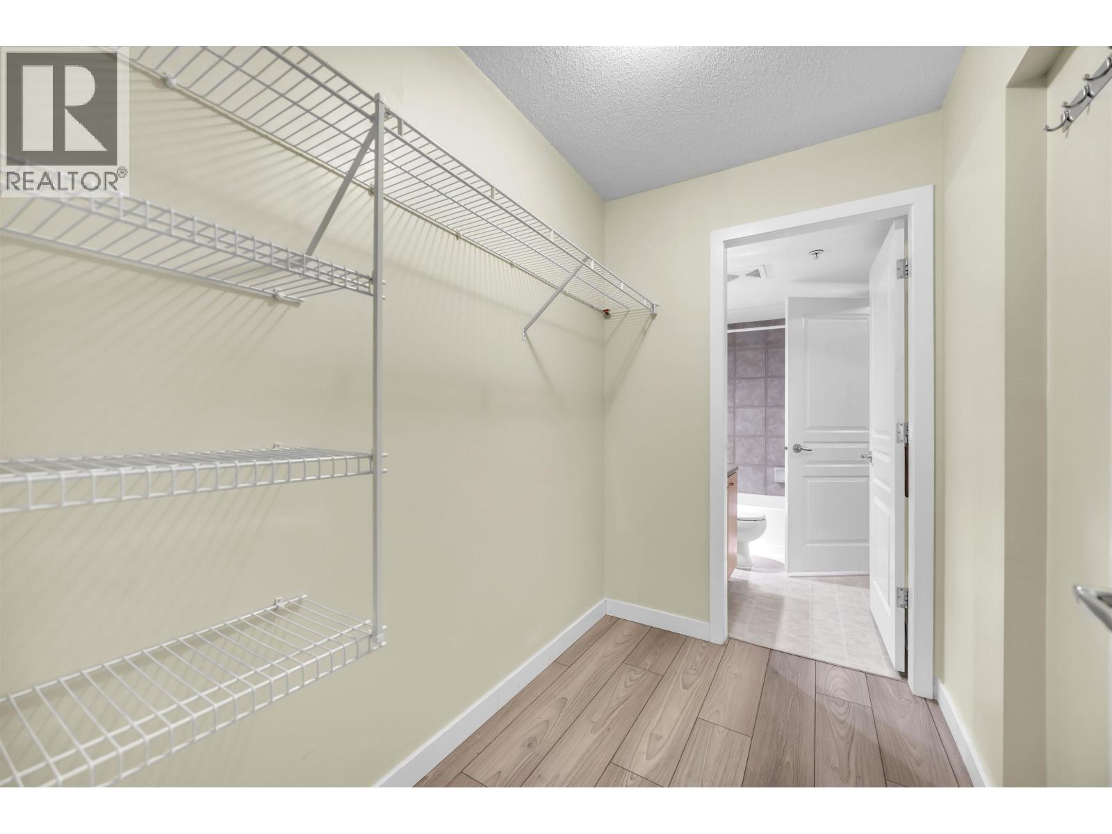 301 7383 Griffiths Drive, Burnaby, British Columbia V5E 4M8 - Photo 14 - R3105373
