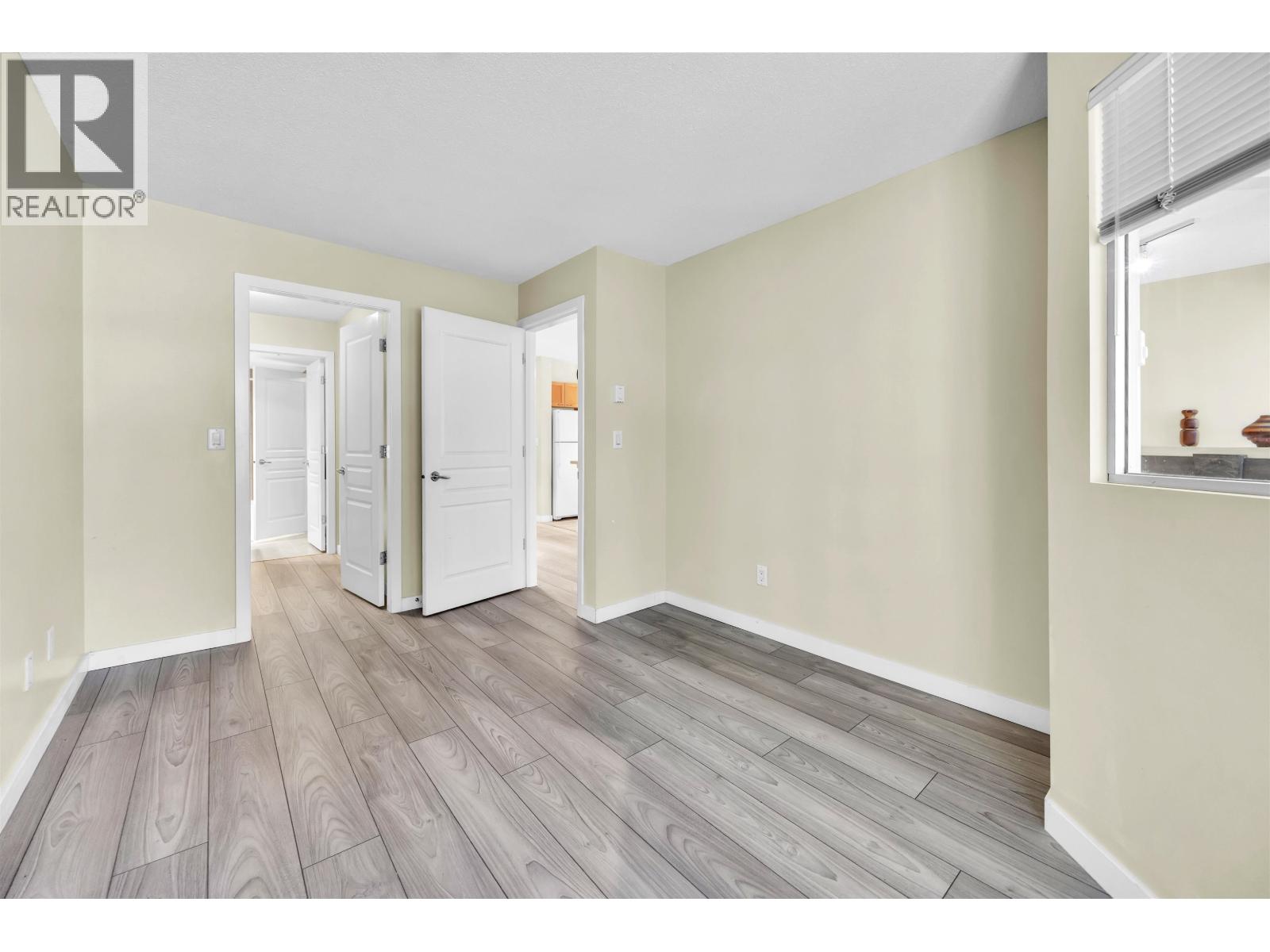301 7383 Griffiths Drive, Burnaby, British Columbia V5E 4M8 - Photo 13 - R3105373