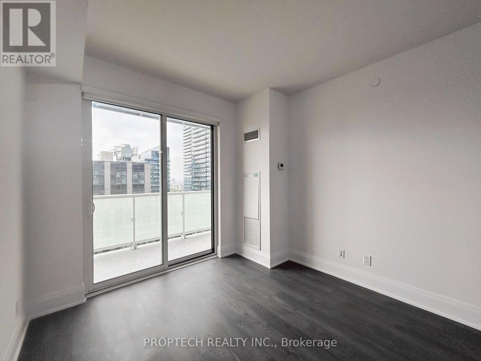 2104 - 101 Erskine Avenue, Toronto, Ontario  M4P 0C5 - Photo 11 - C13138234