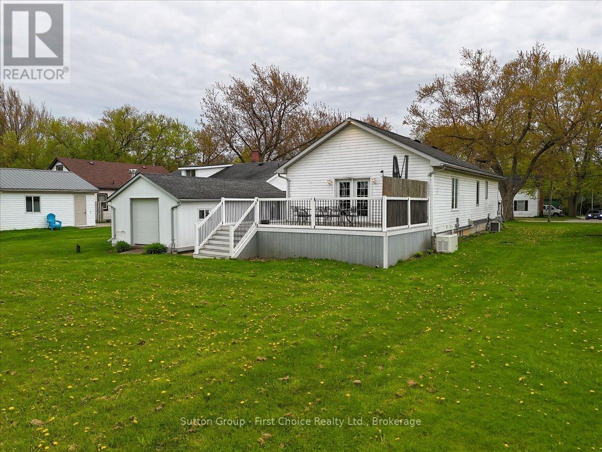 202 Huron Road, Perth South, Ontario  N0K 1X0 - Photo 32 - X13139242