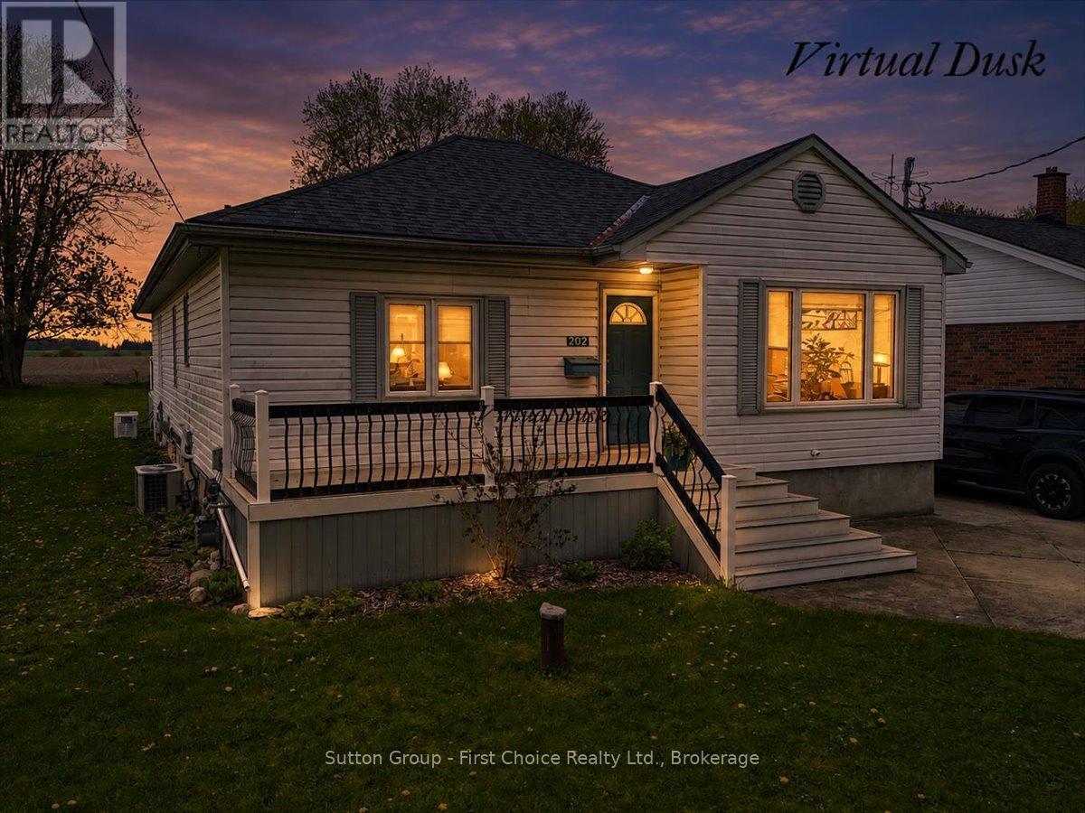 202 Huron Road, Perth South, Ontario  N0K 1X0 - Photo 4 - X13139242